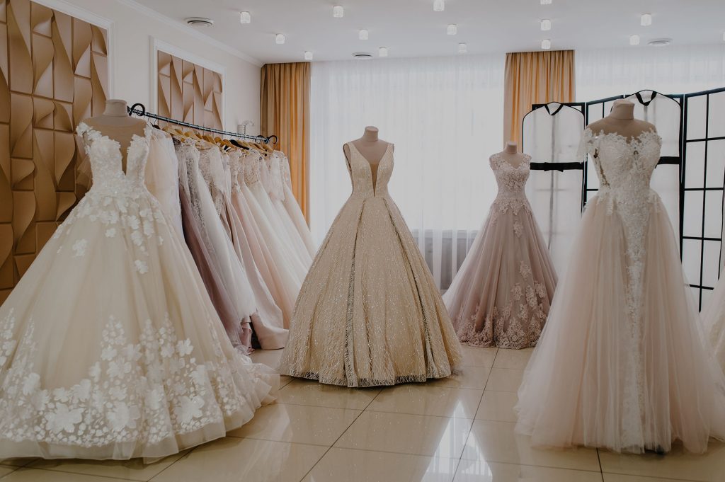 Celebration FL Wedding Dress Shopping: What to Expect & Bring