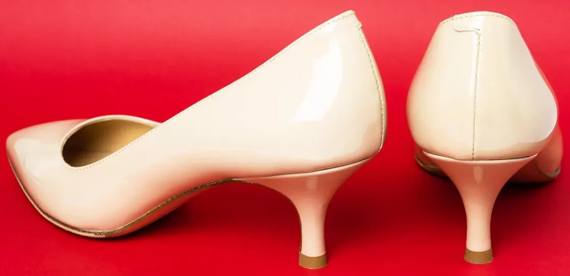 Accessories that Complement Plus-Size Wedding Dresses
