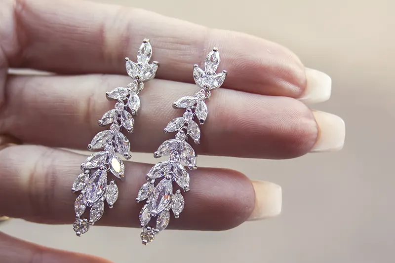 How to Build the Perfect Bridal Look with Your Accessories